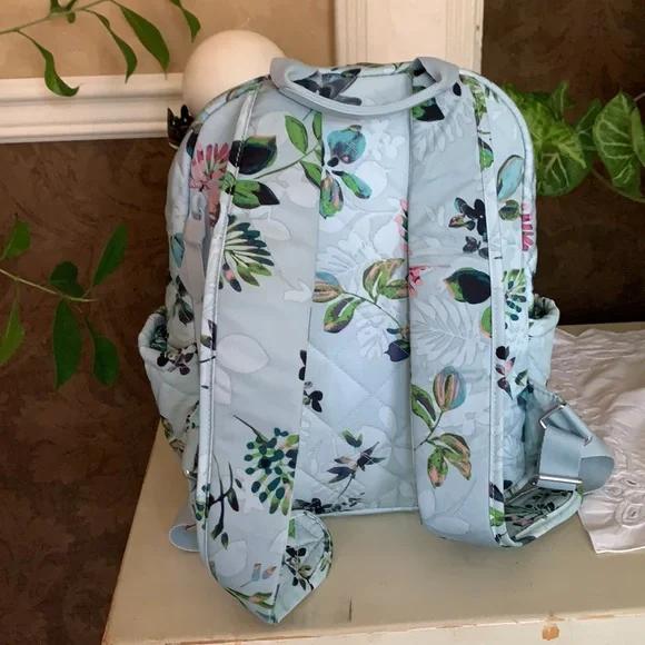 Vera Bradley Backpack EUC - Picture 3 of 9